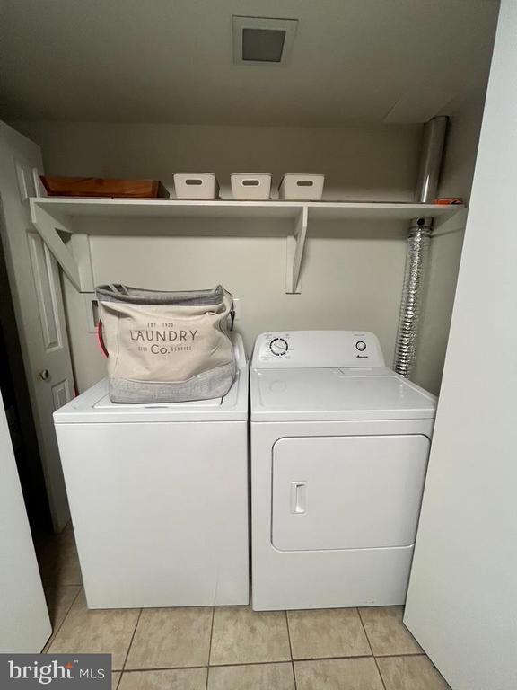 Building Photo - 102 Dudley Ave