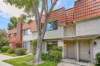Building Photo - 28035 Ridgebrook Ct