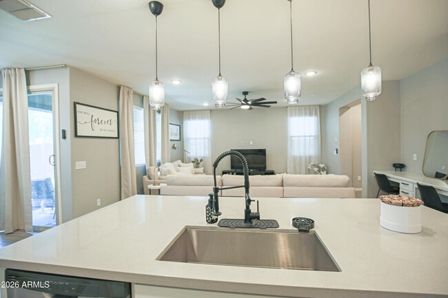 Building Photo - 8820 W Lamar Rd