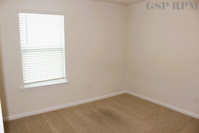 Building Photo - 1429 S Cardiff Trl