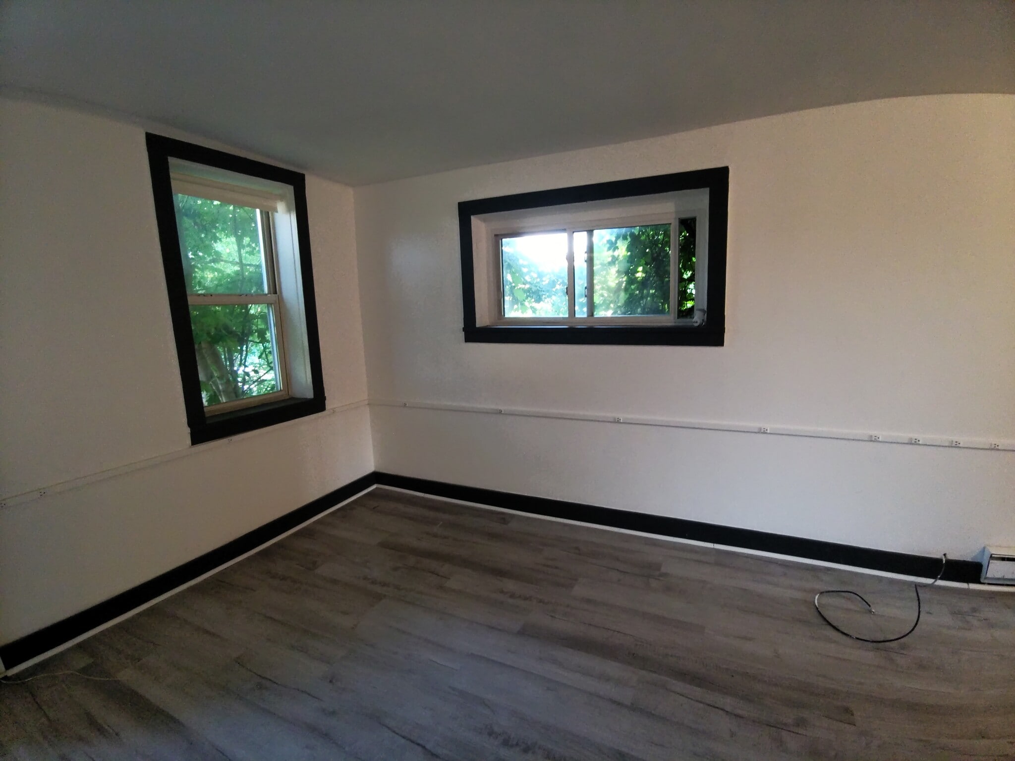 Style E6: studio - 21 Depot St