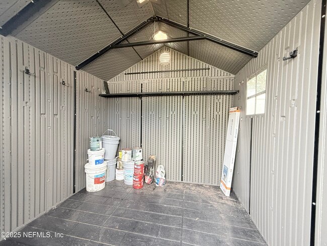 Building Photo - 16217 Dowing Creek Dr