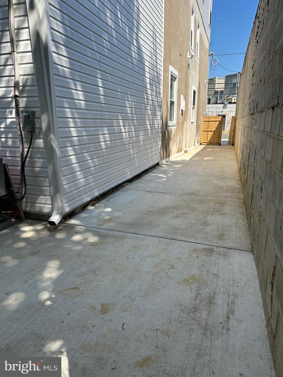 Building Photo - 4224 Brown St
