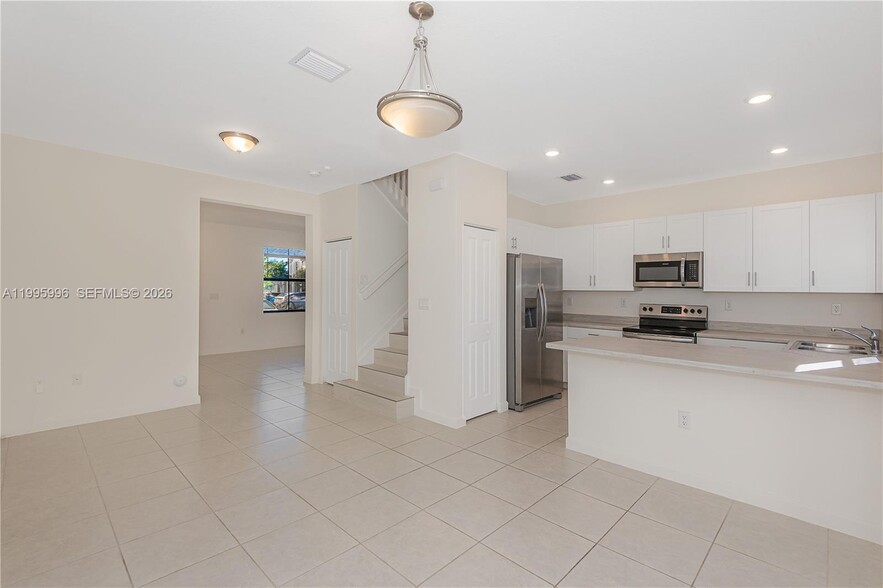 Building Photo - 14732 SW 181st Ter
