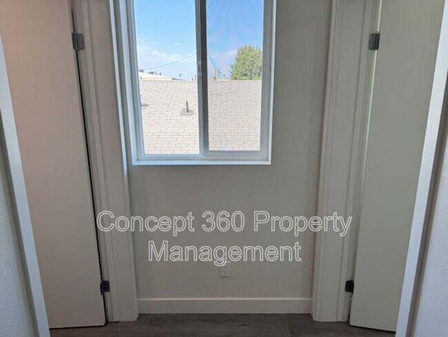 Building Photo - 226 W 87th St