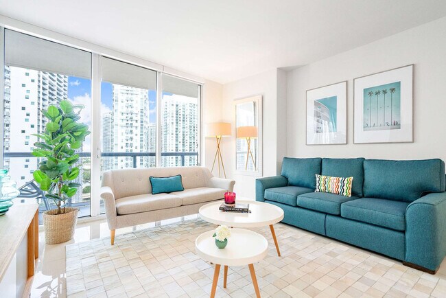 Building Photo - 485 Brickell Ave