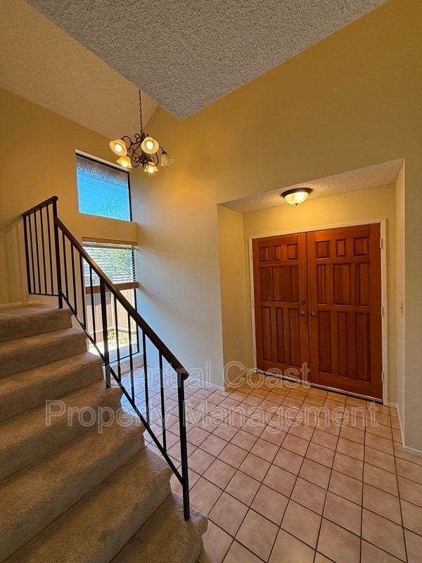 Building Photo - 1360 Josselyn Canyon Rd