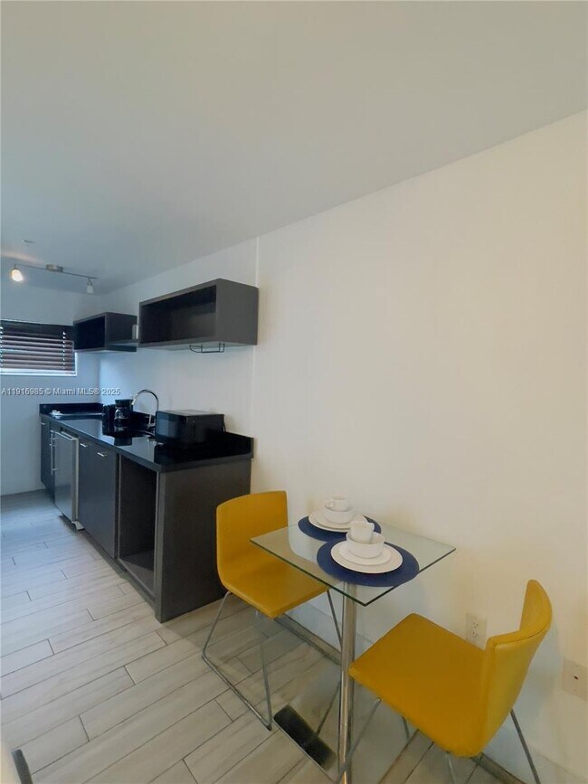 Building Photo - 240 76th St