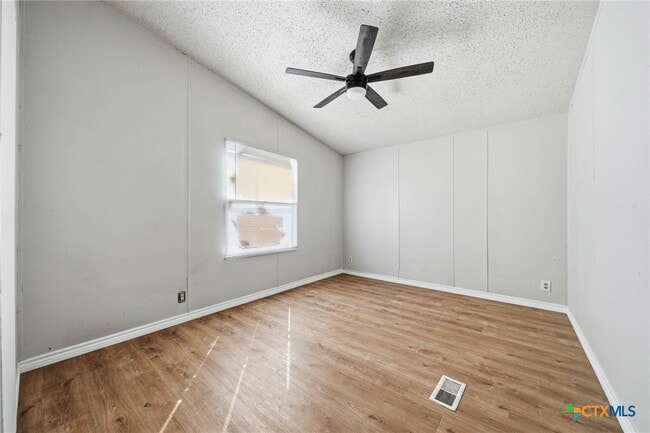 Building Photo - 3034 Barr Ln