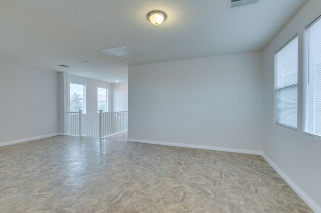 Building Photo - Beautiful Split-Level Home on Corner Lot with Pool and Spa!