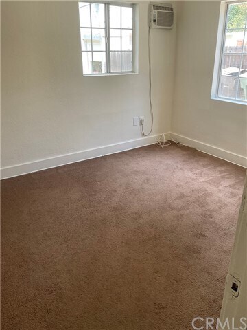 Building Photo - 4091 Linwood Pl
