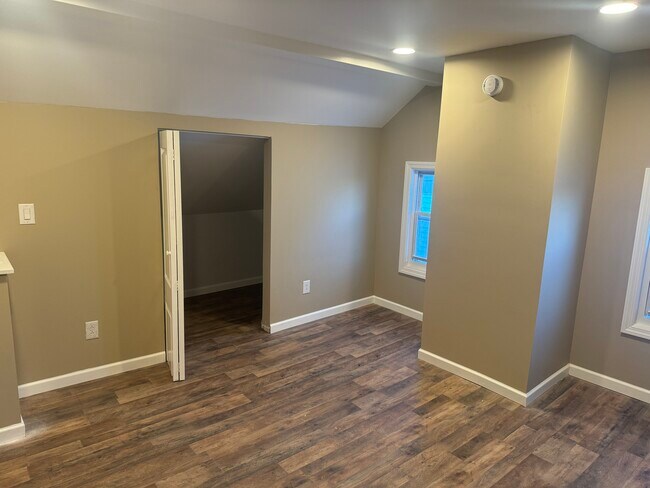 Bedroom 4 (2) - 704 Ridge St