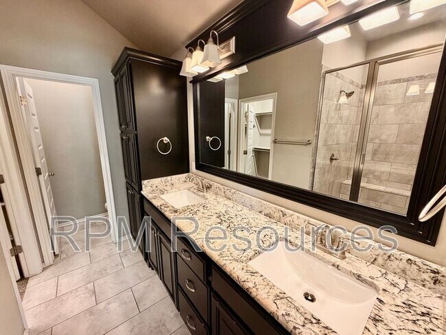 Building Photo - 3809 Brougham Way