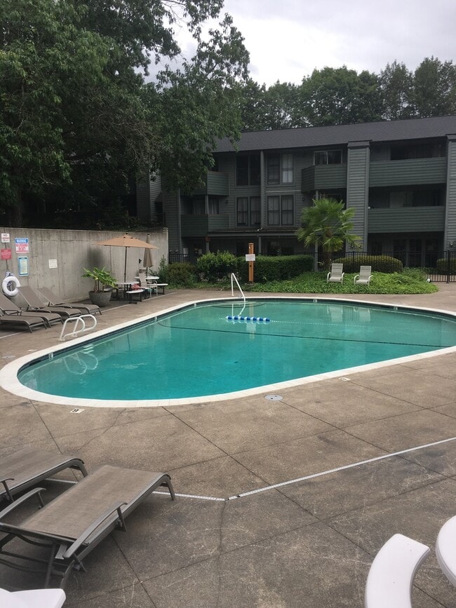 Primary Photo - 1 bedroom Condo near Washington Square Mall with seasonal pool