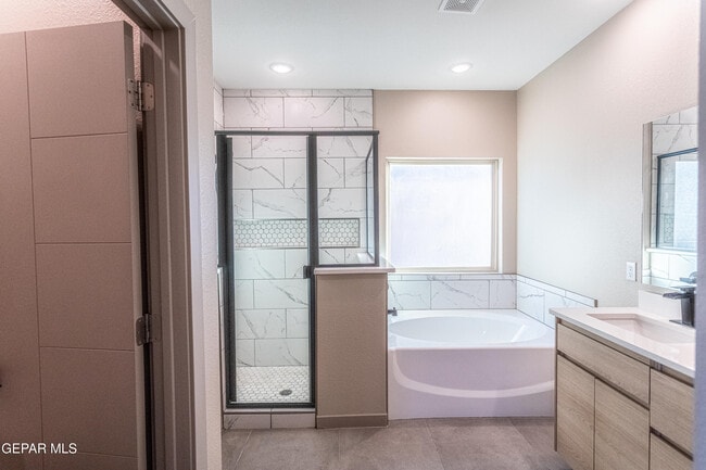 Building Photo - 1792 Kayla Bree St