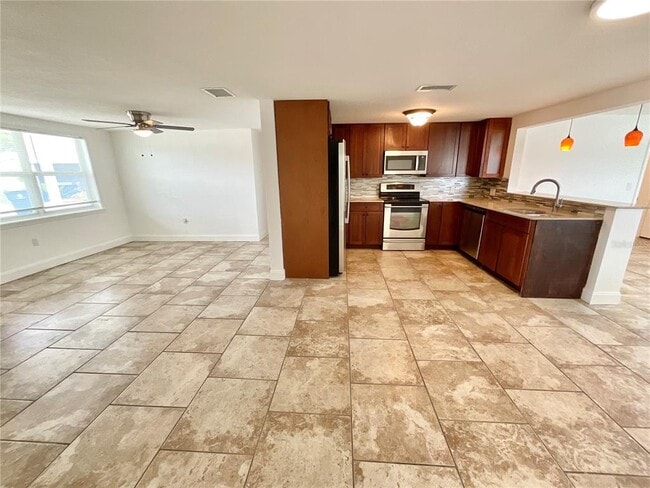 Building Photo - 4233 Belle Isle Ct