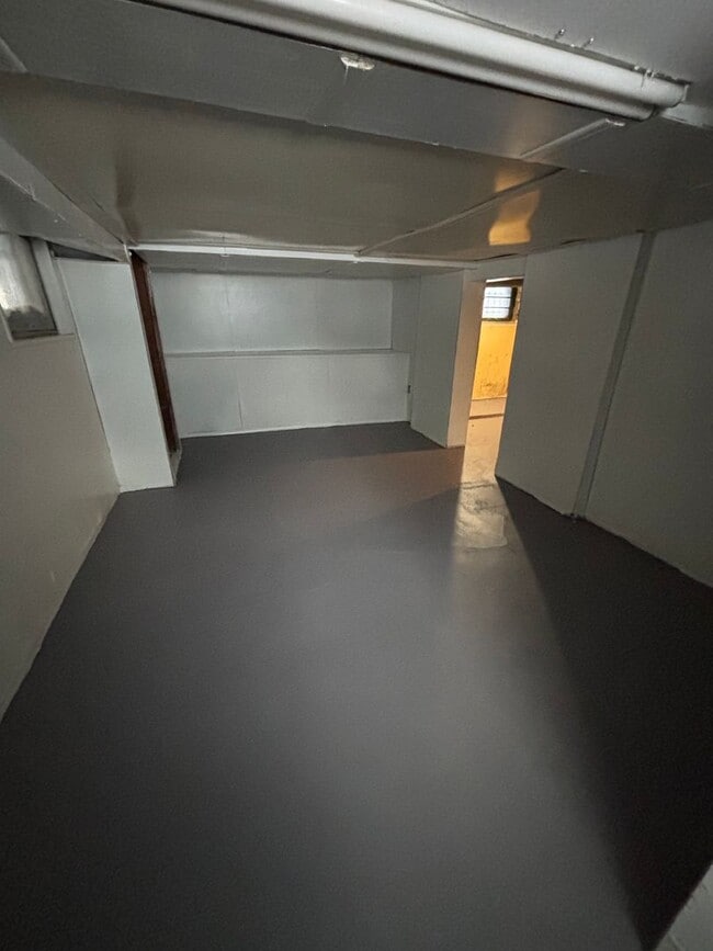 Building Photo - 847 Nela View Rd