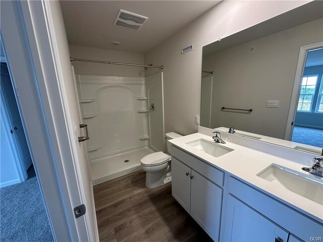 Building Photo - 1193 Susan Cir