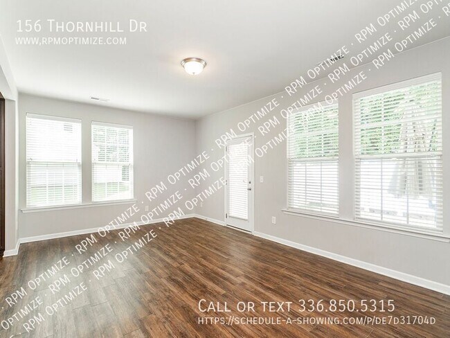 Building Photo - 156 Thornhill Dr
