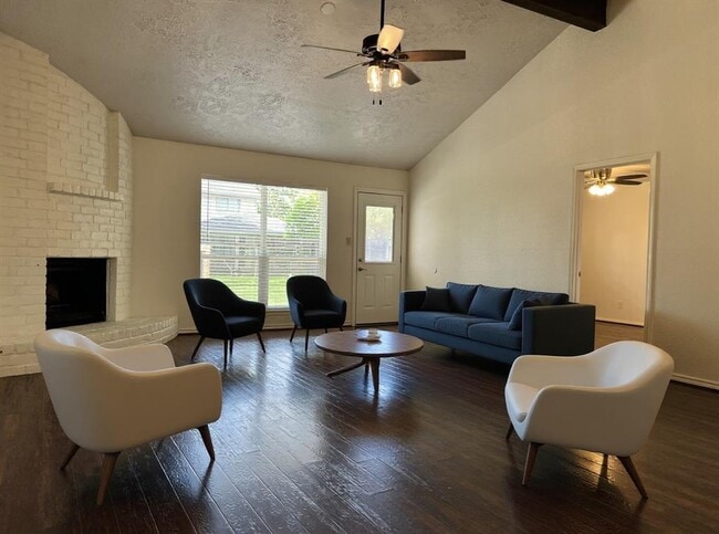 Building Photo - 22823 Goldstone Dr