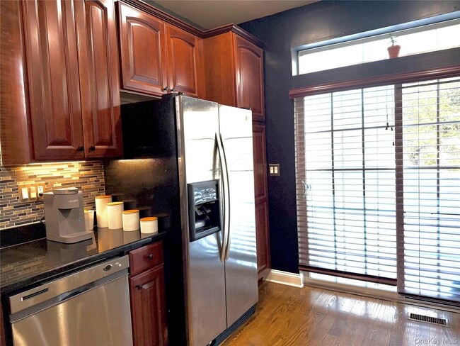 Building Photo - 1 Ford Ct