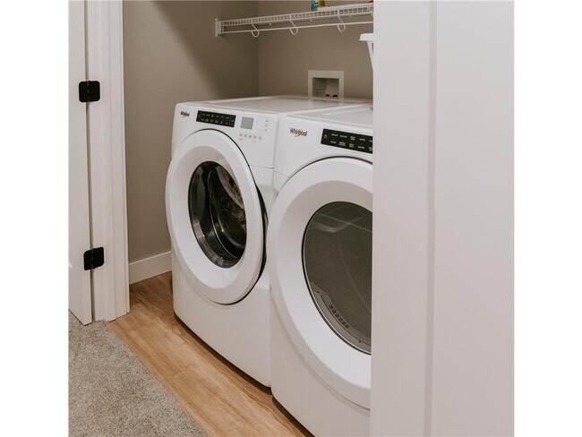 Building Photo - 15350 105th Ave N