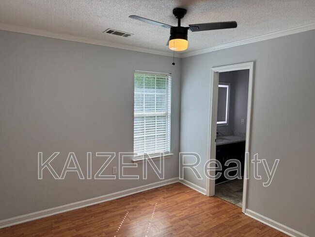 Building Photo - 12607 Hunters Forest Cove