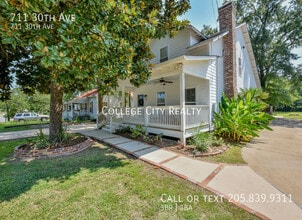 Building Photo - 711 30th Ave