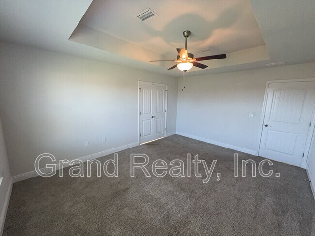 Building Photo - 5004 Hamilton Crossing Blvd