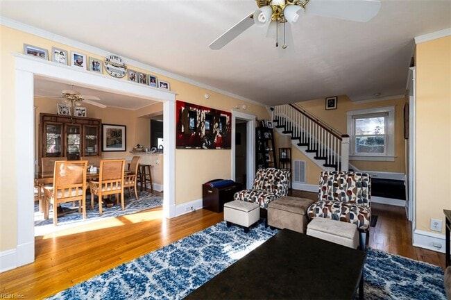 Building Photo - 1223 Westmoreland Ave