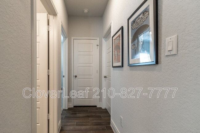 Building Photo - 1149 Cadogan Squire