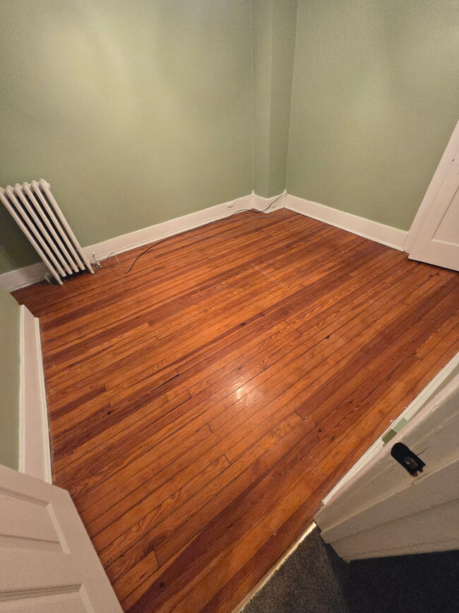 Building Photo - 911 N 20th St