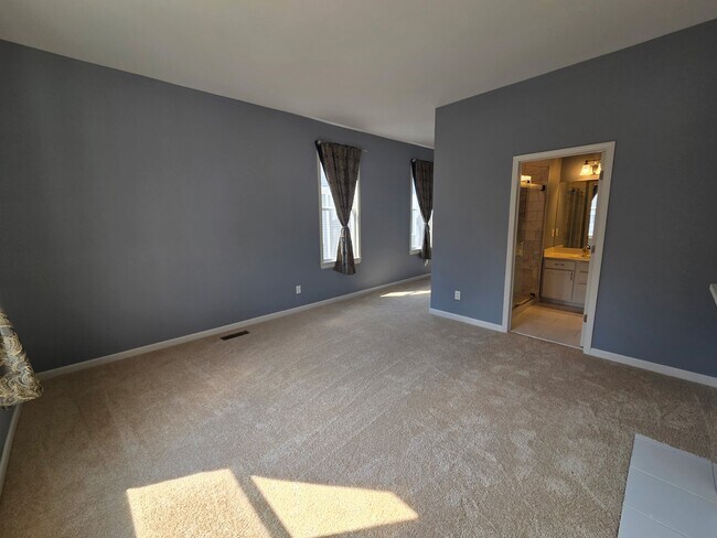Building Photo - 1540 Blair Ave