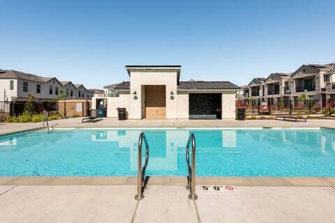 Primary Photo - 565 N Helm Ln