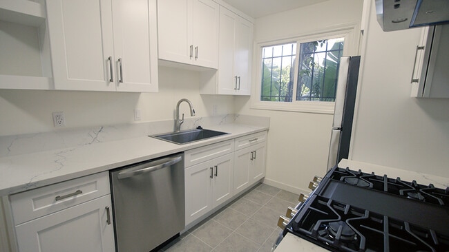 Building Photo - 3375 Manning Ave