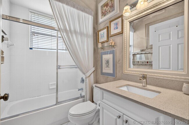 Building Photo - 12418 Crystal Pointe Dr