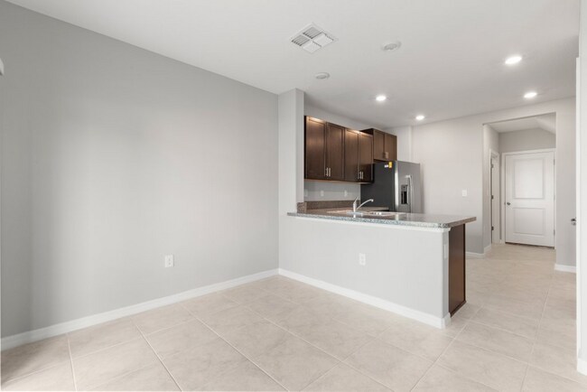 Building Photo - LIKE NEW Home For Rent in Touchstone!