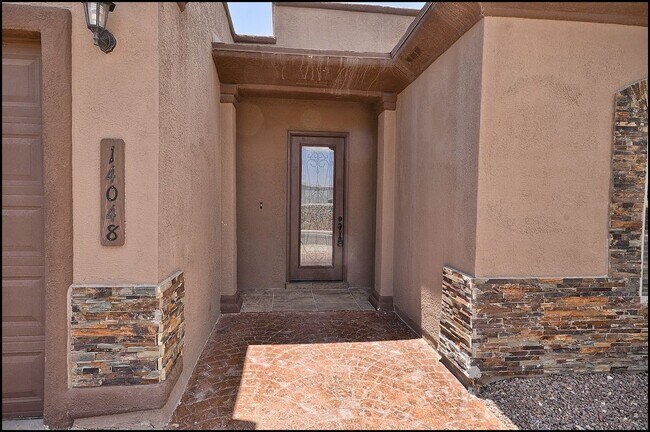 Building Photo - Fantastic home