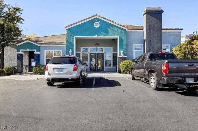 Building Photo - 6955 N Durango Dr