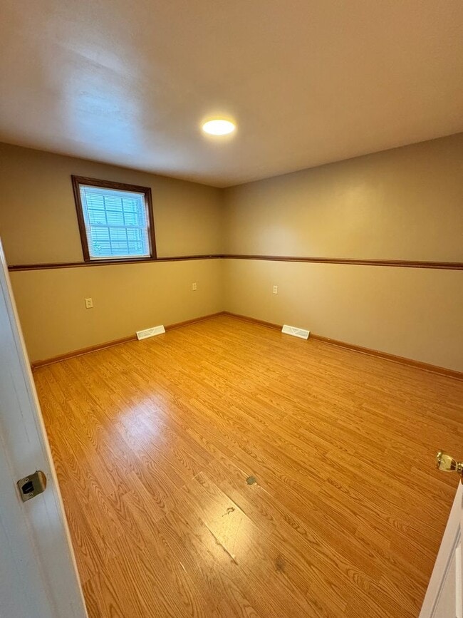 Building Photo - 5001 Sampson Dr