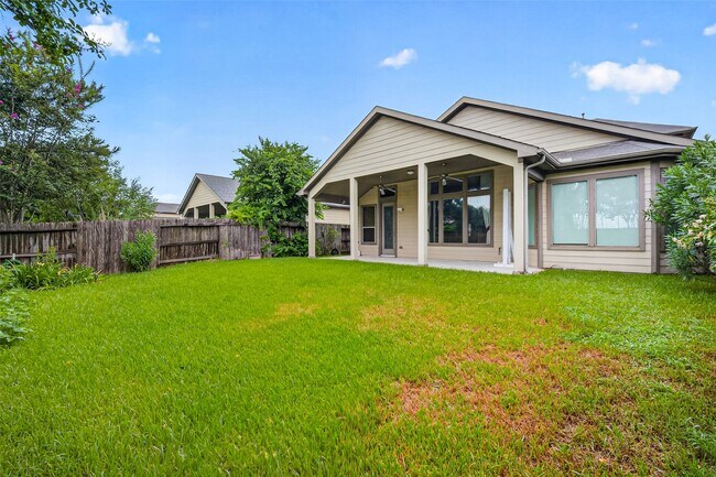 Building Photo - 16419 Sheffield Run Dr