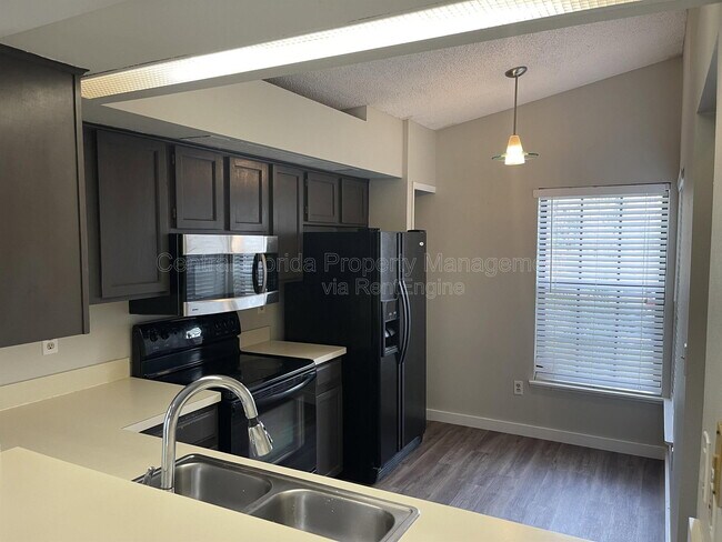 Building Photo - 11628 Sarita Ct