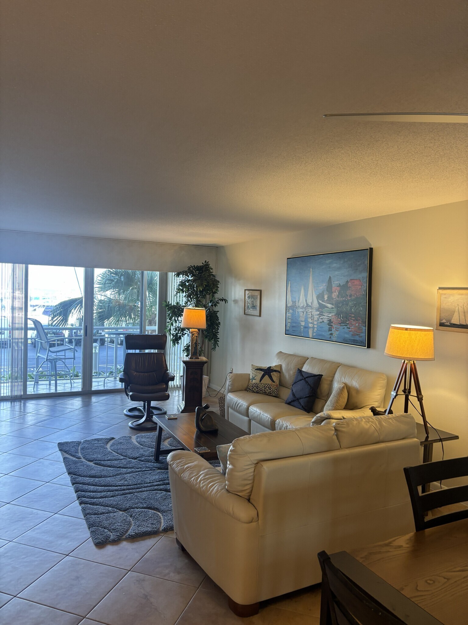 living room - 100 Pierce St