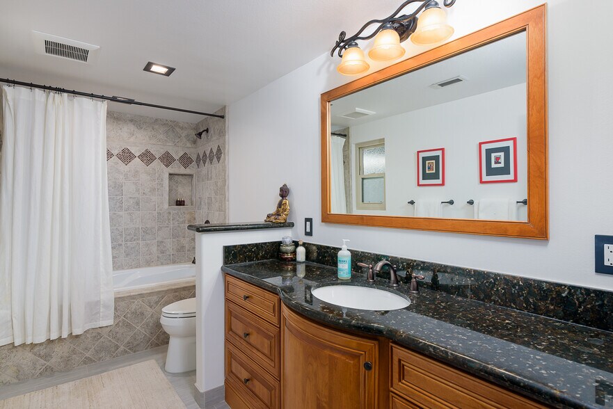 Building Photo - 954 Encino Vista Dr