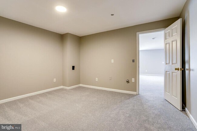 Building Photo - 20366 Hartwell St