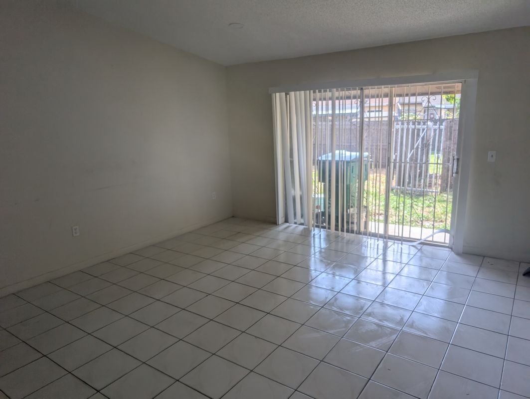Building Photo - 20422 NW 29th Pl