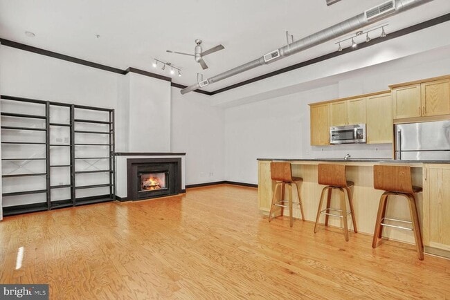 Building Photo - 2380 Champlain St NW