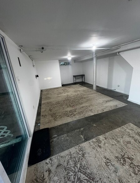 Building Photo - 47 E Gilson Ave