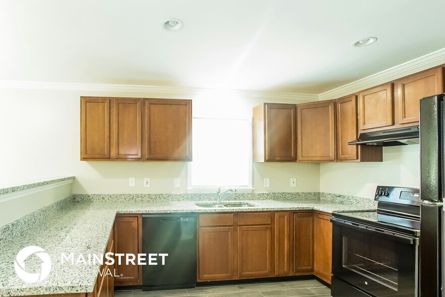 Building Photo - 6336 Bandy Dr