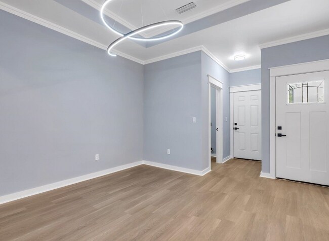 Building Photo - Ayers Ct Units